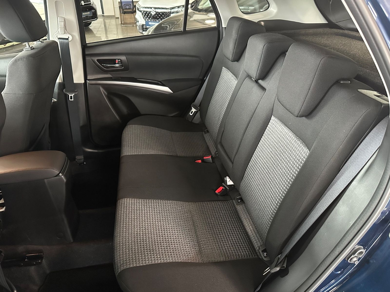 Suzuki SX4 S-Cross Comfort — photo 13