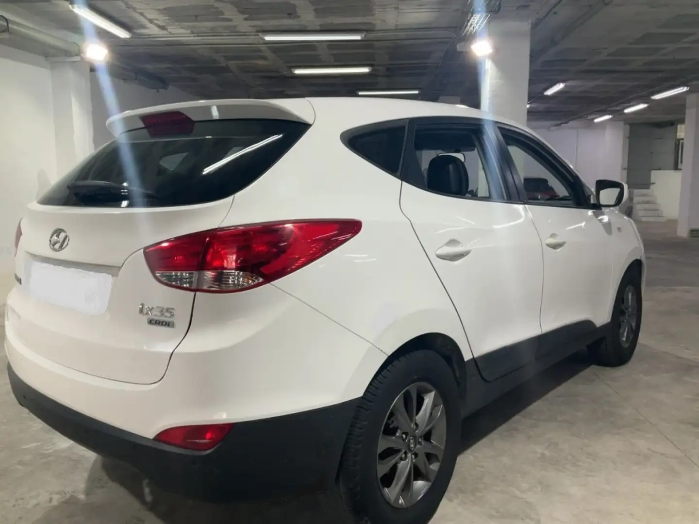 Hyundai iX35 1.7CRDI Klass 4x2 Weiß - 2