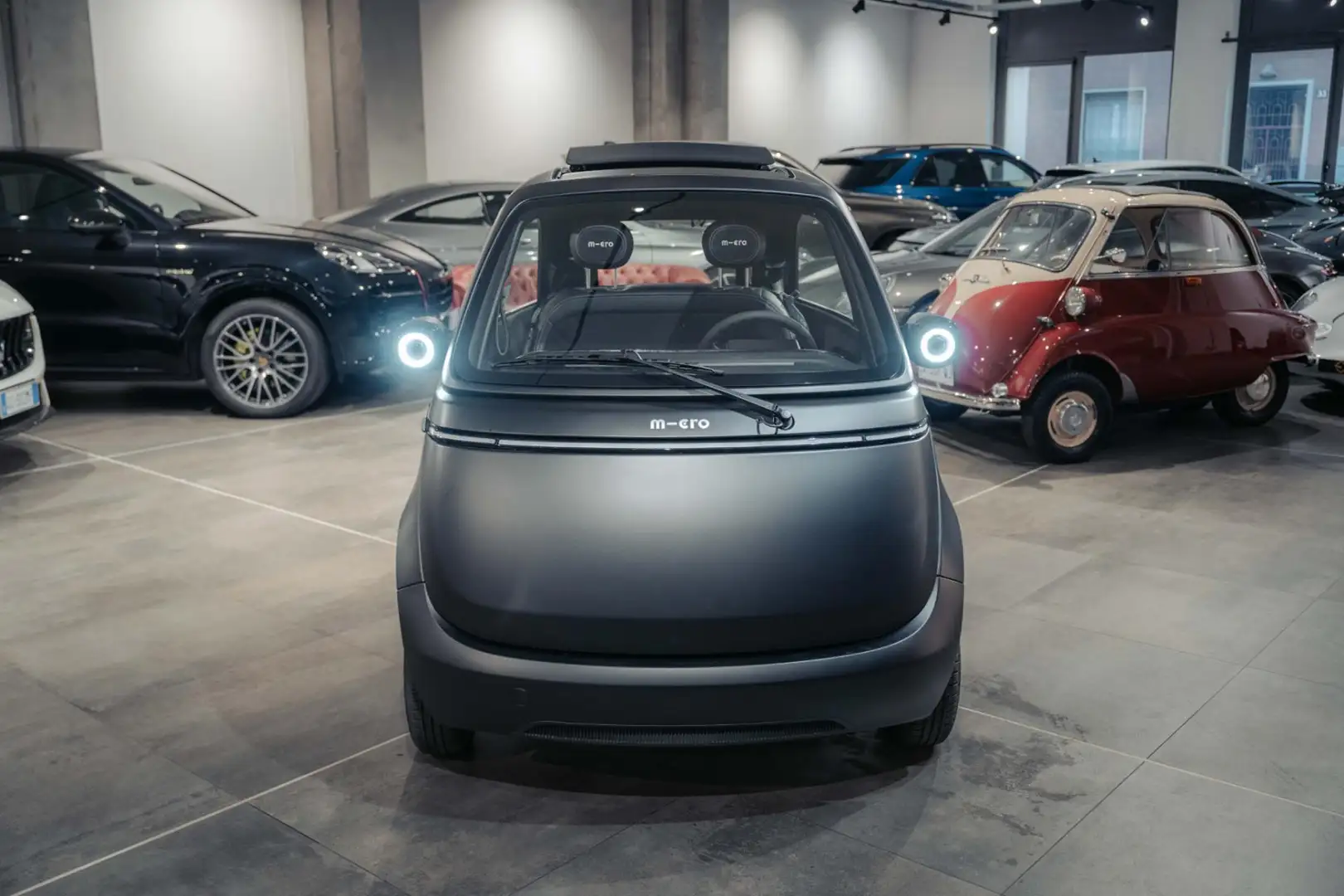 Micro Microlino Competizione 14 kWh Černá - 2