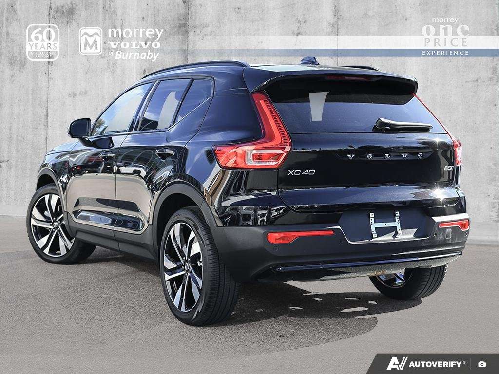 2026 Volvo XC40 Ultra // Black on Black NO ACCIDENTS | LOCAL BC / — photo 4
