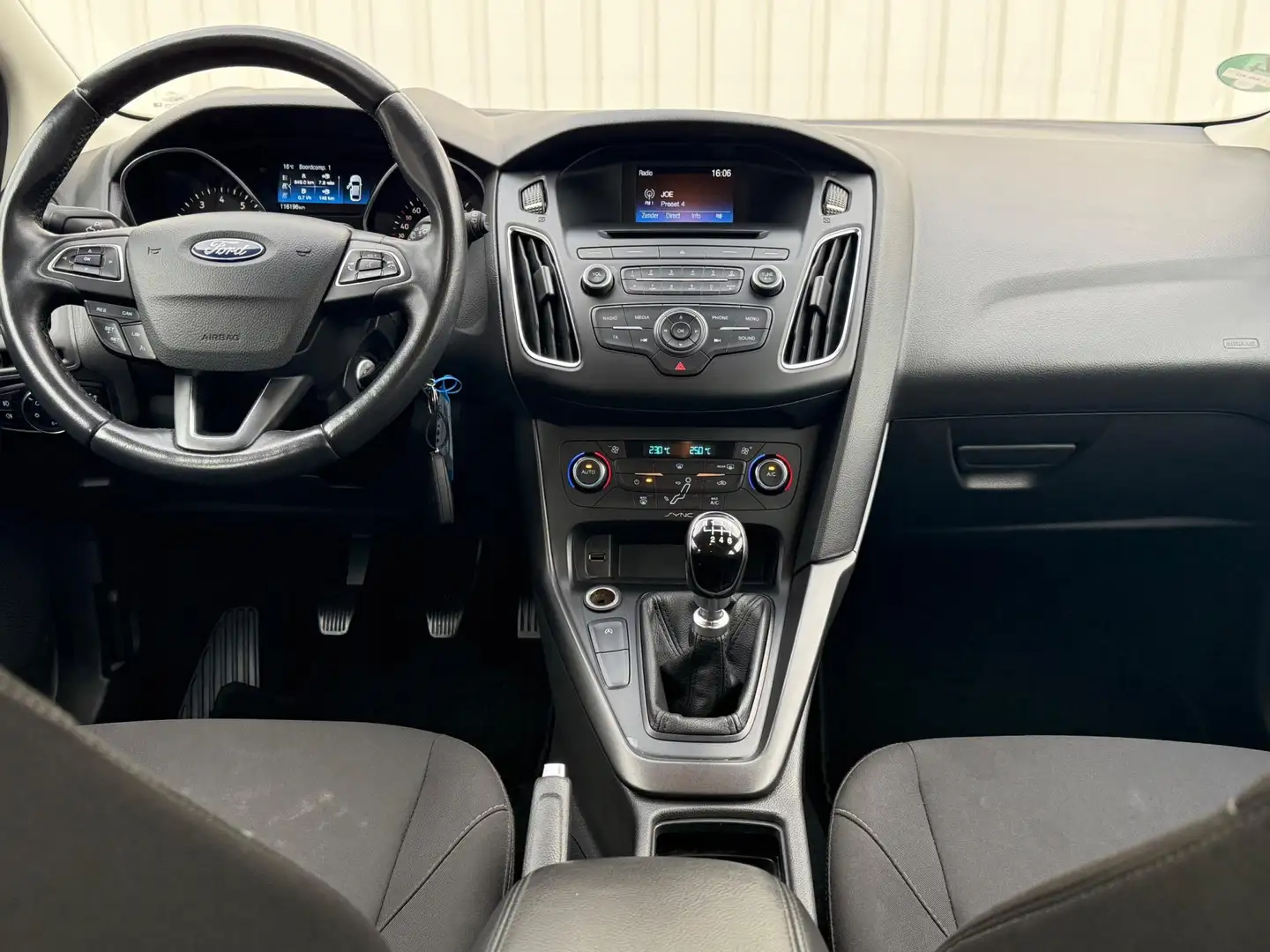 Ford Focus Wagon 1.0 Lease Edition (125PK)2e Eigenaar,Trekhaa Gris - 2