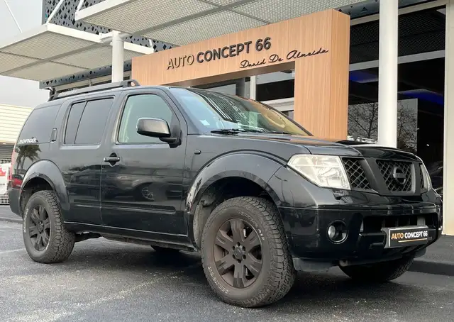 Nissan Pathfinder 2.5 DCI 174 Ch