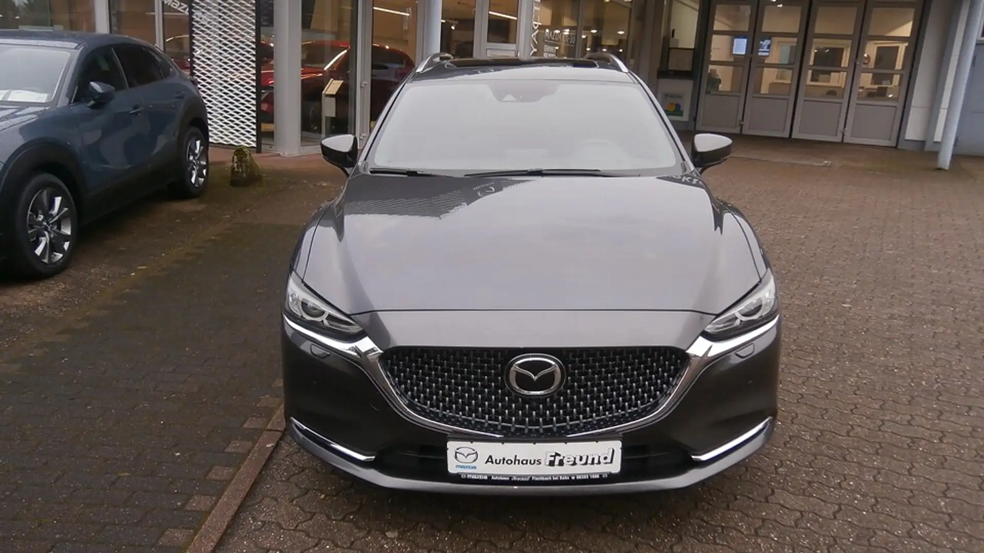 Mazda 6 2.5L SKYACTIV G 194PS 6AT FWD TAKUMI SUNROOF Grau - 2