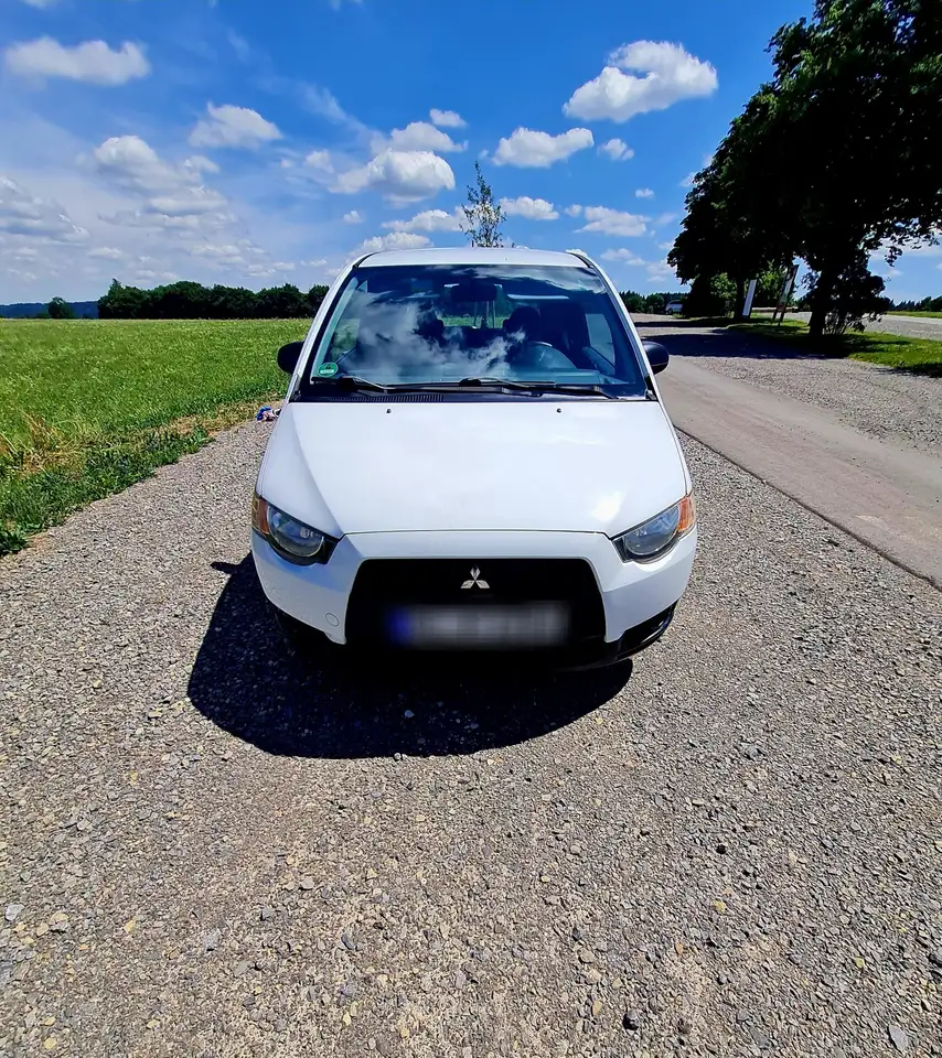 Mitsubishi Colt