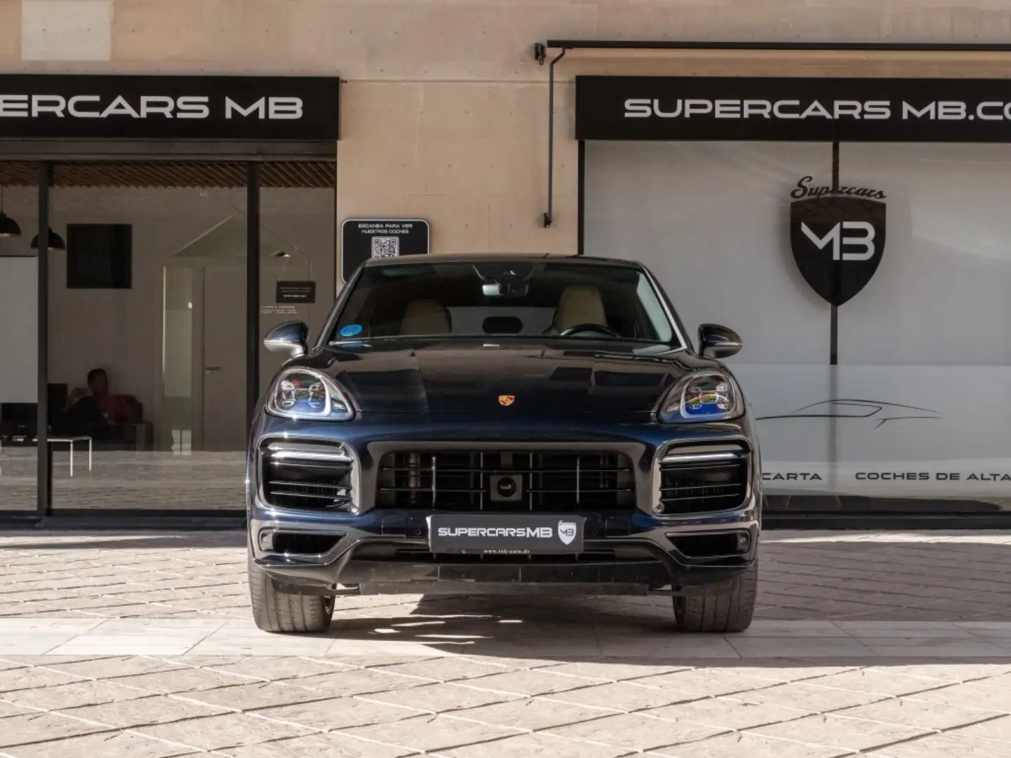 Porsche Cayenne E-Hybrid Platinum Edition Coupé Aut. Blau - 2