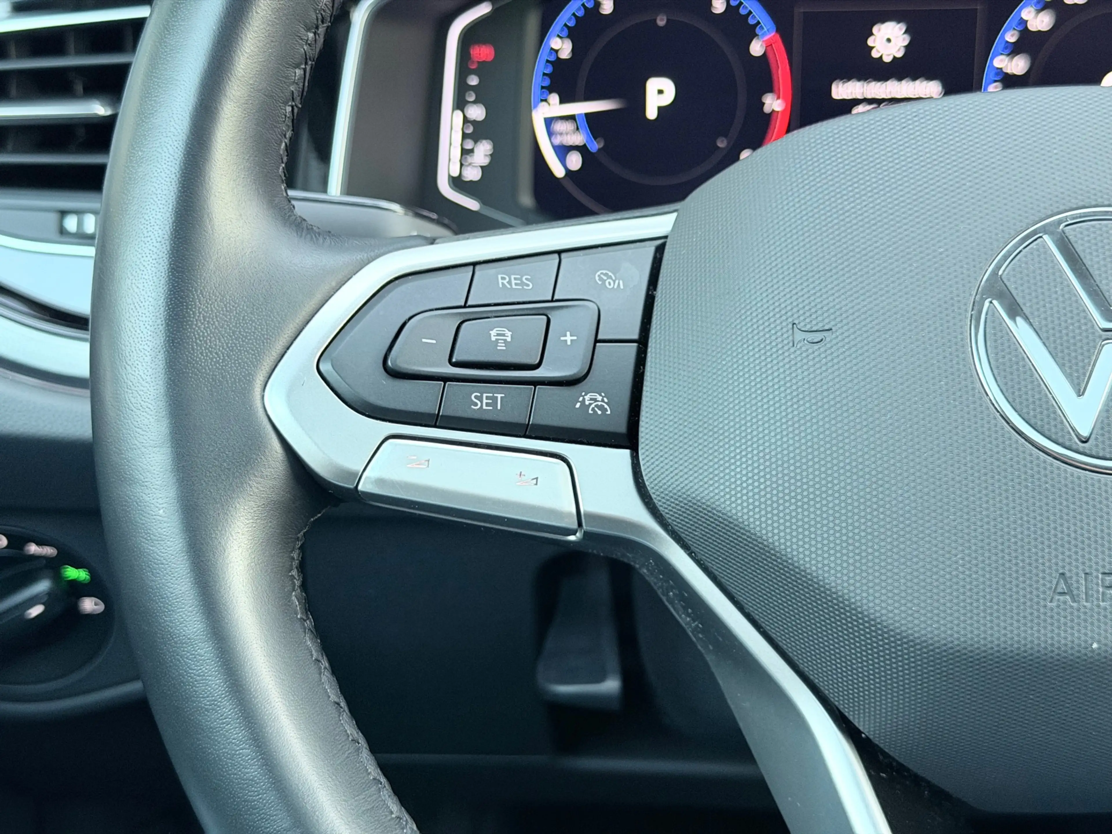 Volkswagen Taigo 1.5 TSI Style Pano/Beats/Camera — photo 13