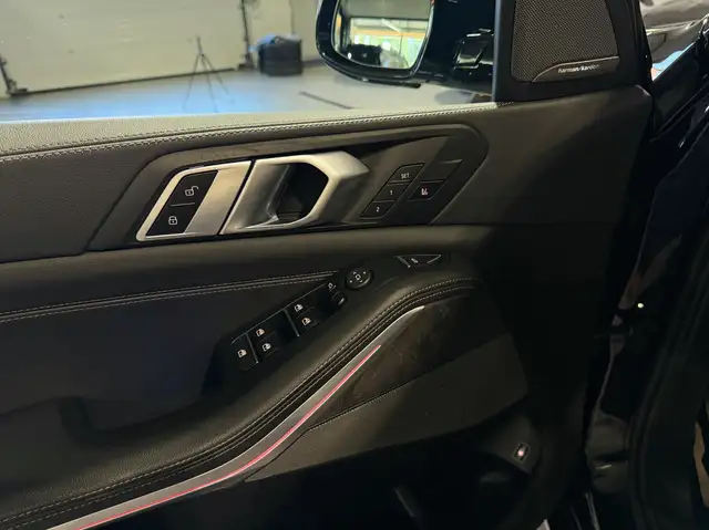 BMW X5 view 17