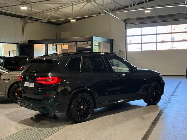 BMW X5 Xdrive45e view 15