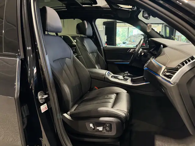 BMW X5 view 29