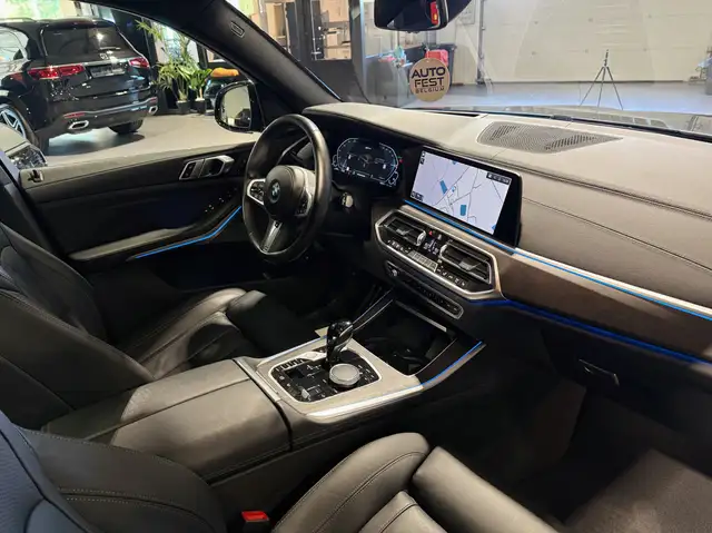 BMW X5 view 22