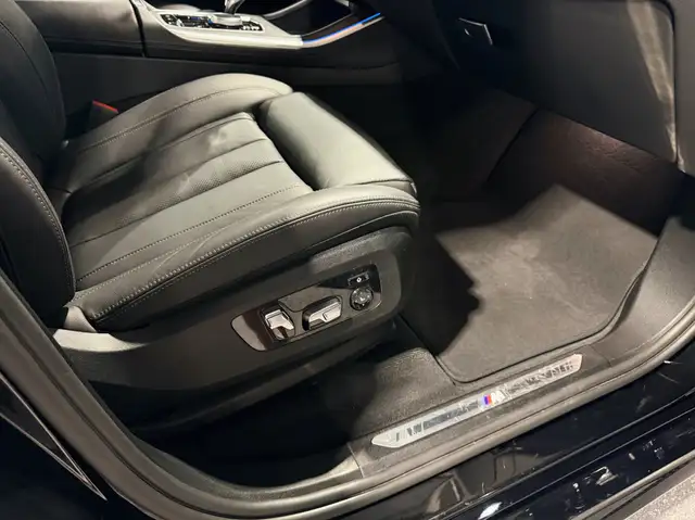 BMW X5 view 16