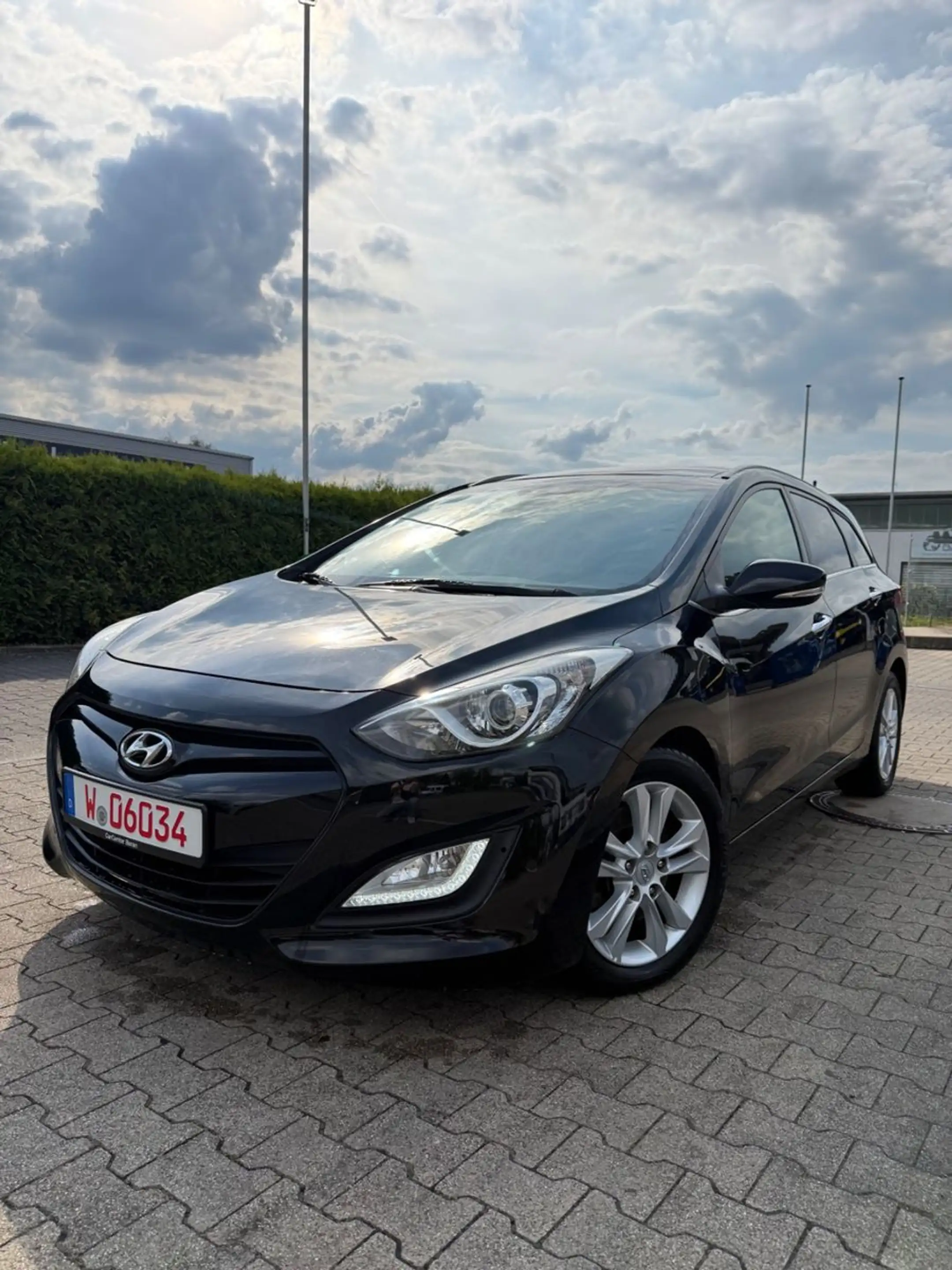 Hyundai i30 AUTO i30 Trend LEDER PANO SHZ