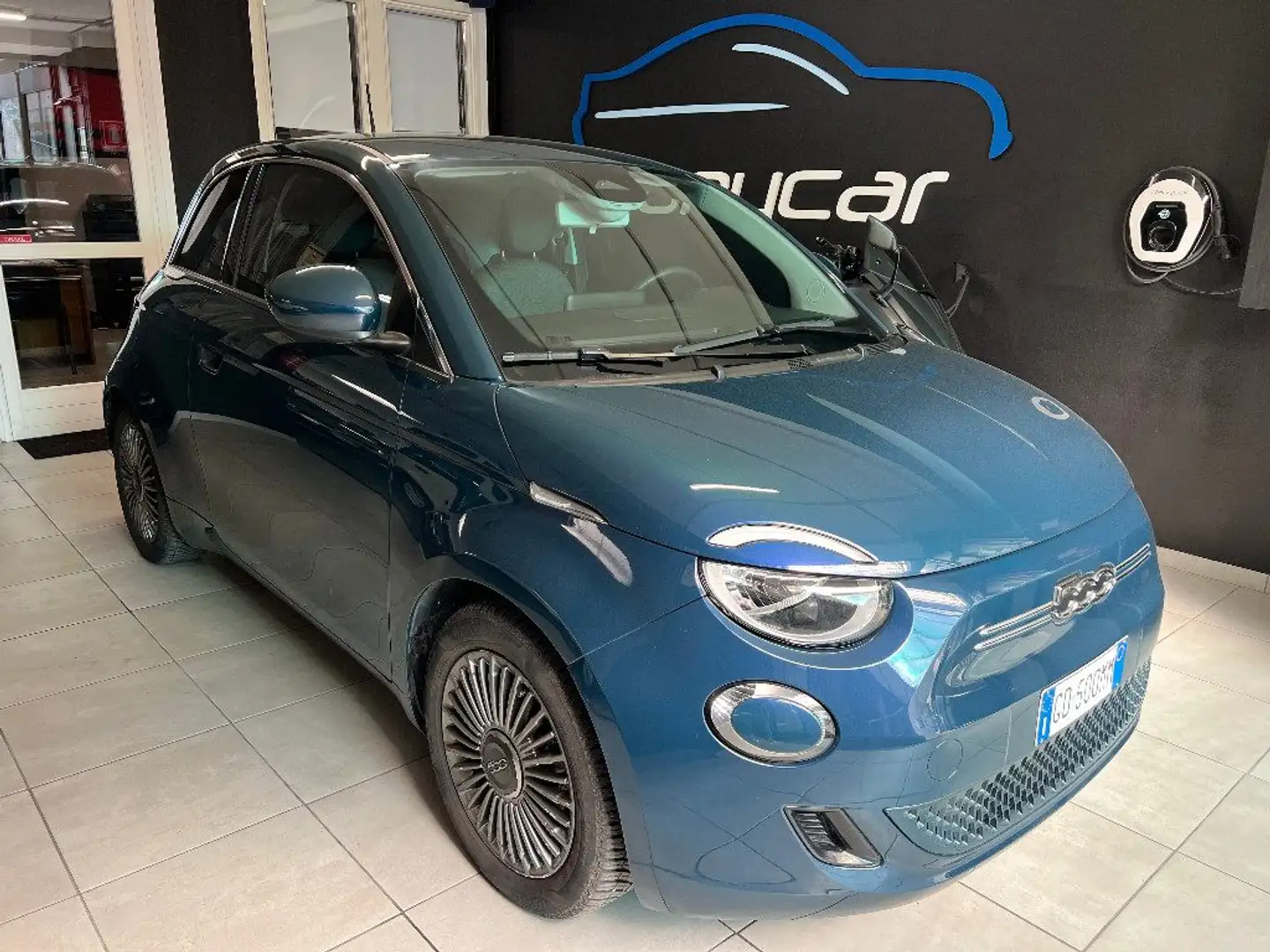 Fiat 500e 42 kWh PASSION Verde - 1