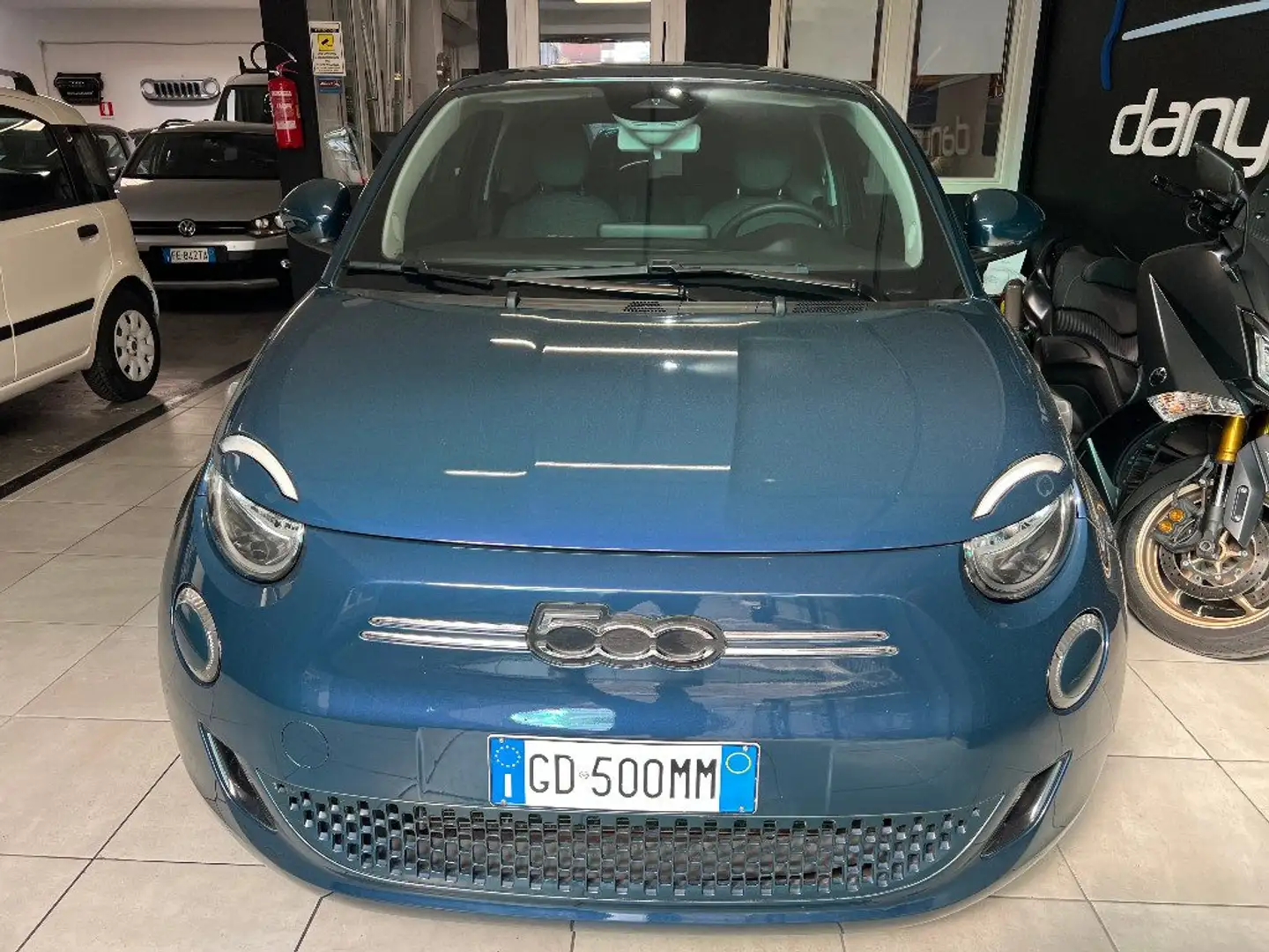 Fiat 500e 42 kWh PASSION Verde - 2