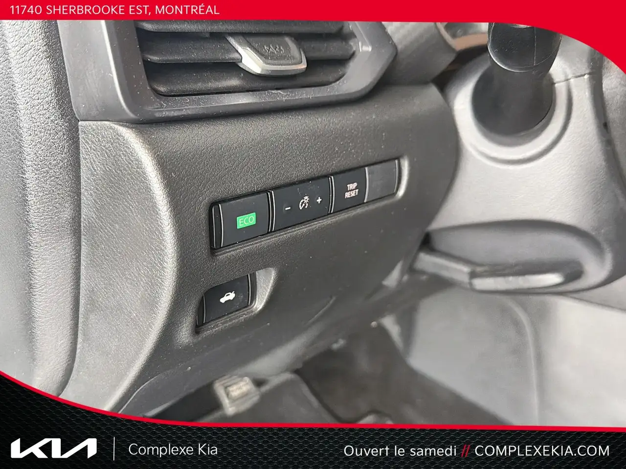 Nissan Sentra снимка Nissan Sentra