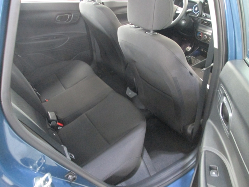 Hyundai i20 Trend Kamera Shz Navi Android Apple CarPlay — photo 9