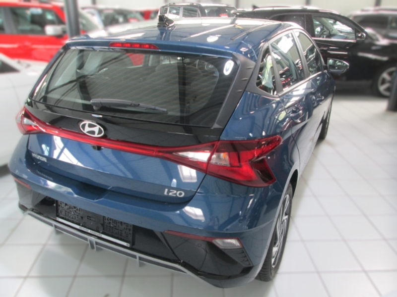 Hyundai i20 Trend Kamera Shz Navi Android Apple CarPlay — photo 4