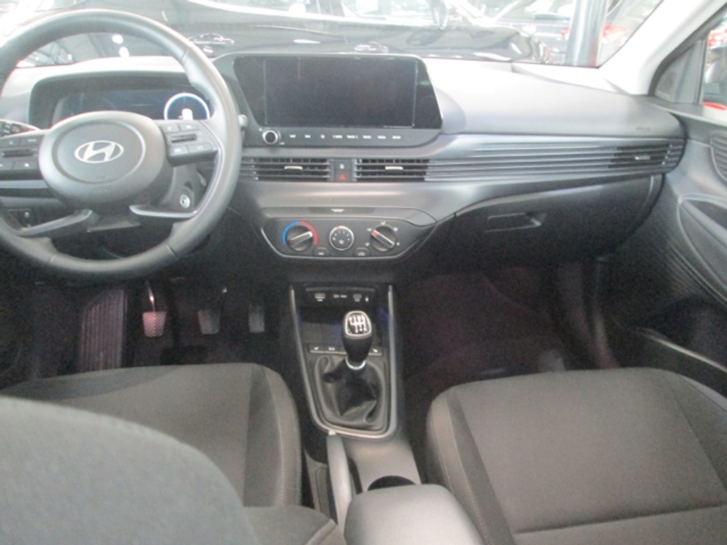 Hyundai i20 Trend Kamera Shz Navi Android Apple CarPlay — photo 13