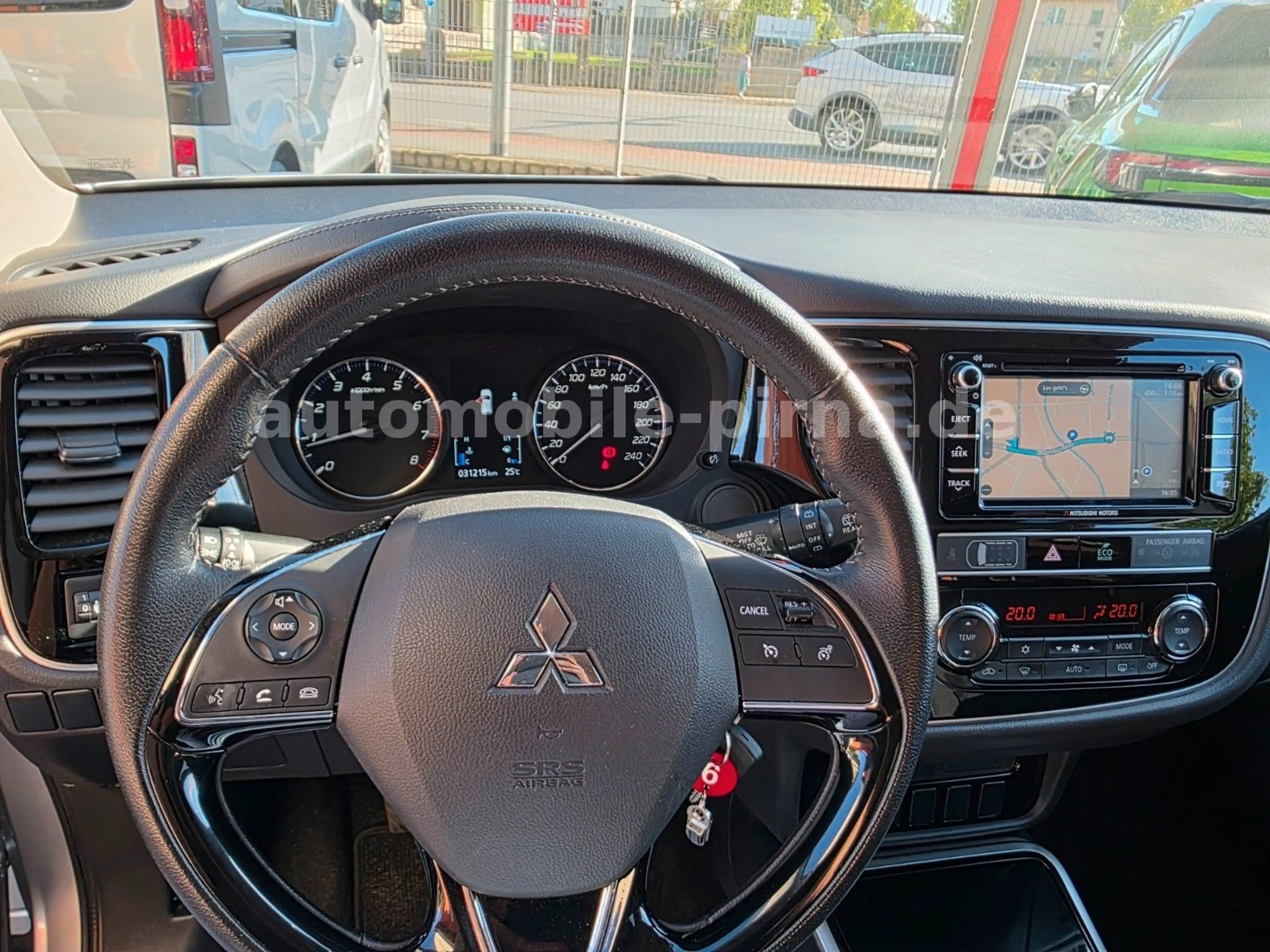 Mitsubishi Outlander 2.0 Diamant Ed. 2WD+NAVI/wenig KM/1.HD — photo 15