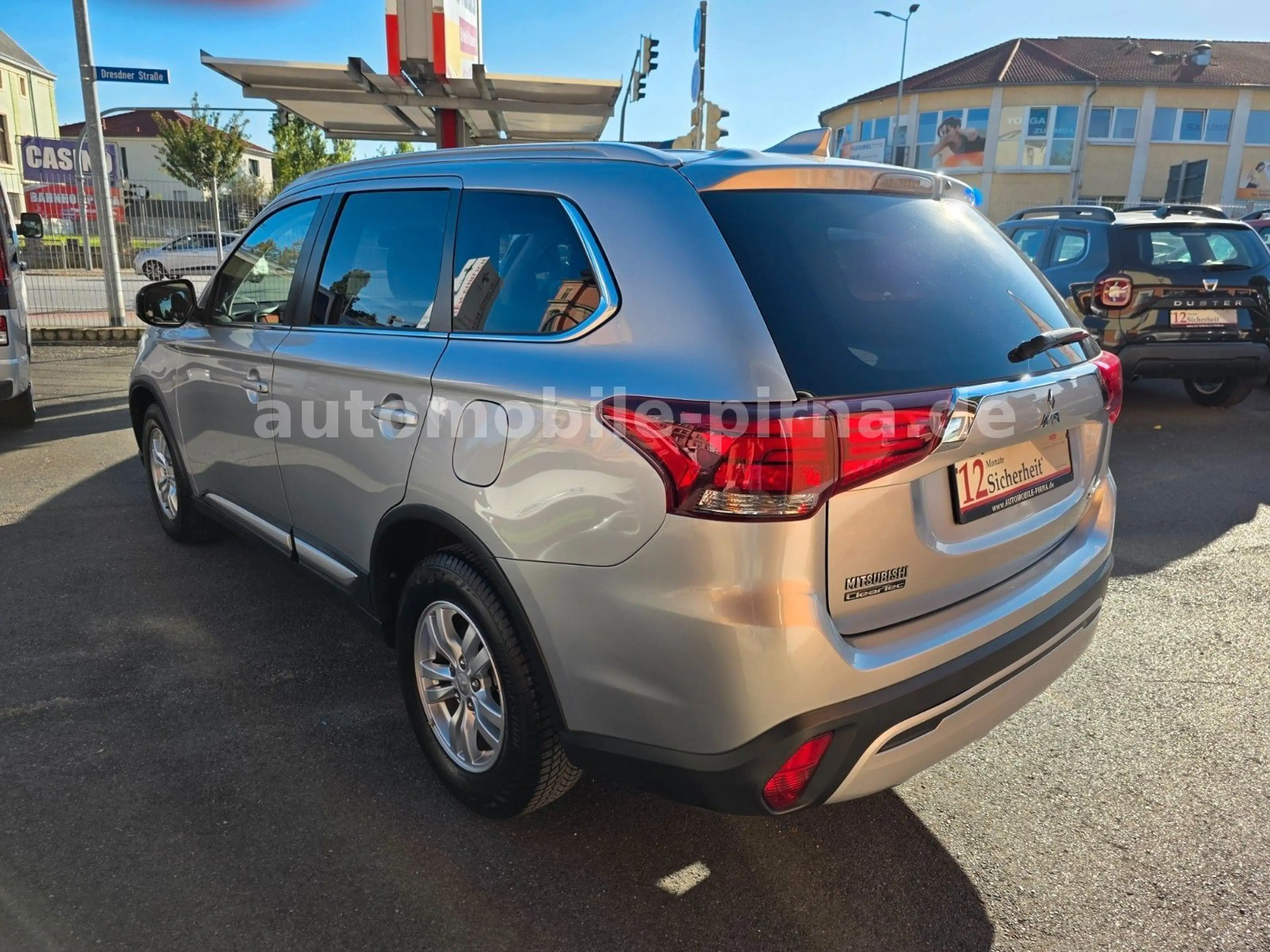 Mitsubishi Outlander 2.0 Diamant Ed. 2WD+NAVI/wenig KM/1.HD — photo 7