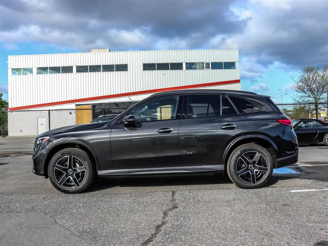 Mercedes-Benz GLC снимка Mercedes-Benz GLC
