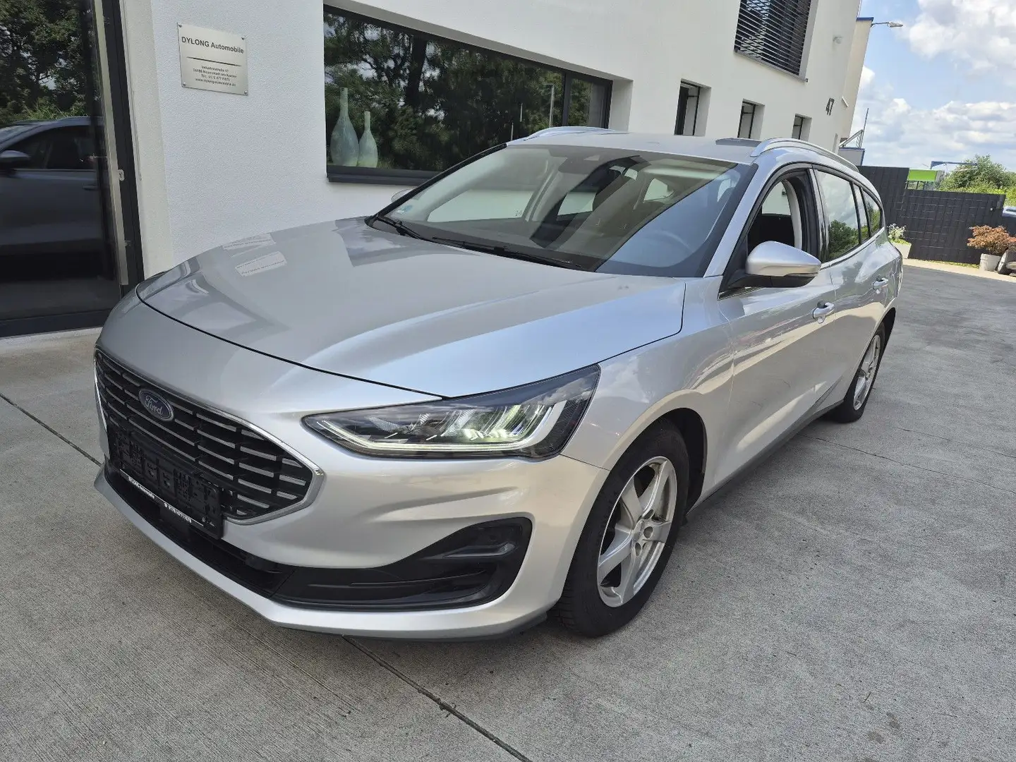 Ford Focus Turnier Titanium+NAVI+KAMERA Argent - 1