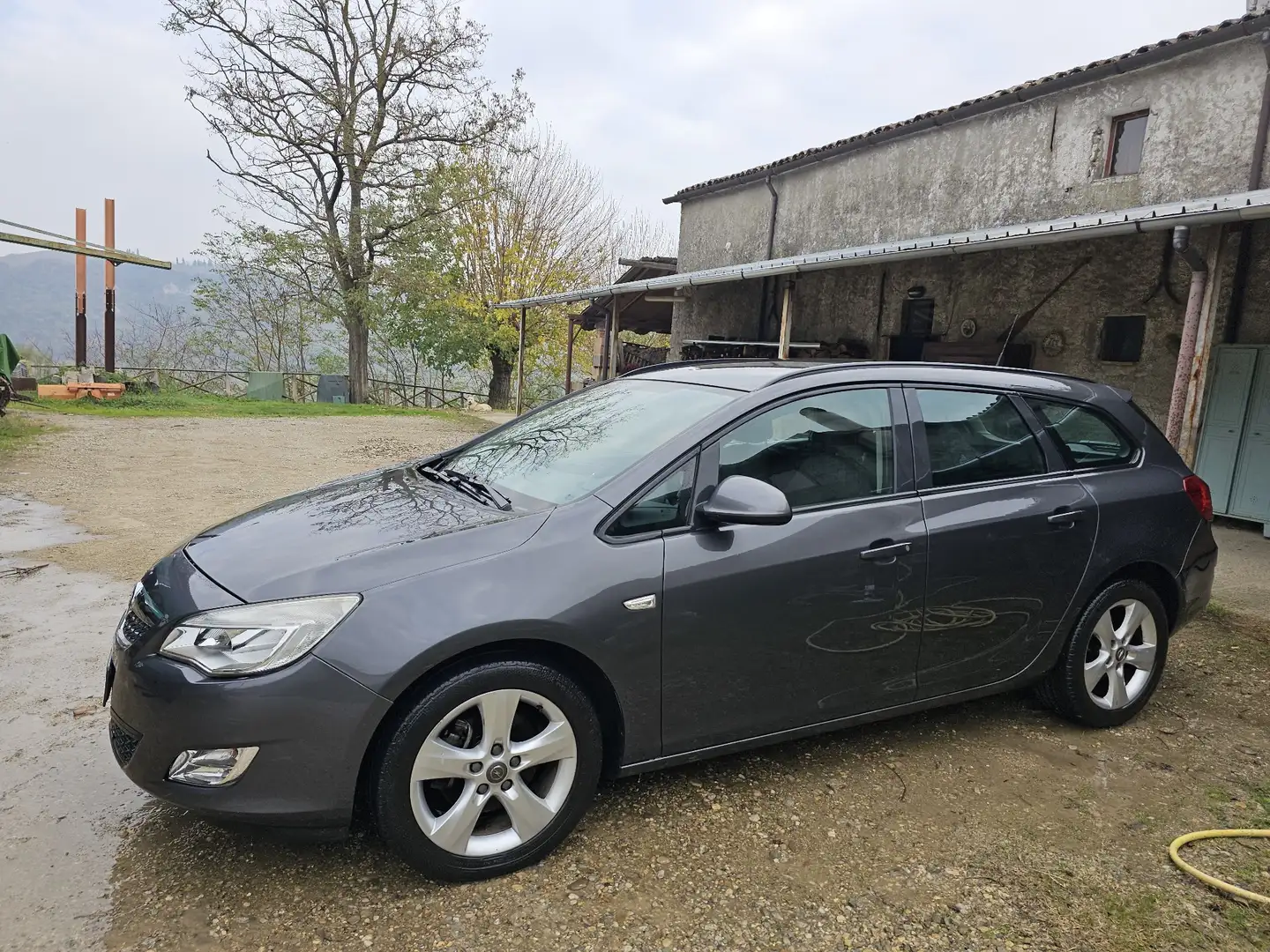 Opel Astra Sports Tourer 1.7 cdti Cosmo 110cv - 2
