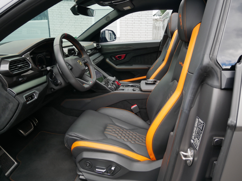 Lamborghini Urus Urus 4.0 V8 Performante 60th Anniversary Max Voll — photo 9