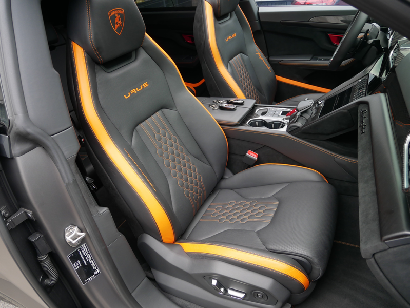 Lamborghini Urus Urus 4.0 V8 Performante 60th Anniversary Max Voll — photo 12