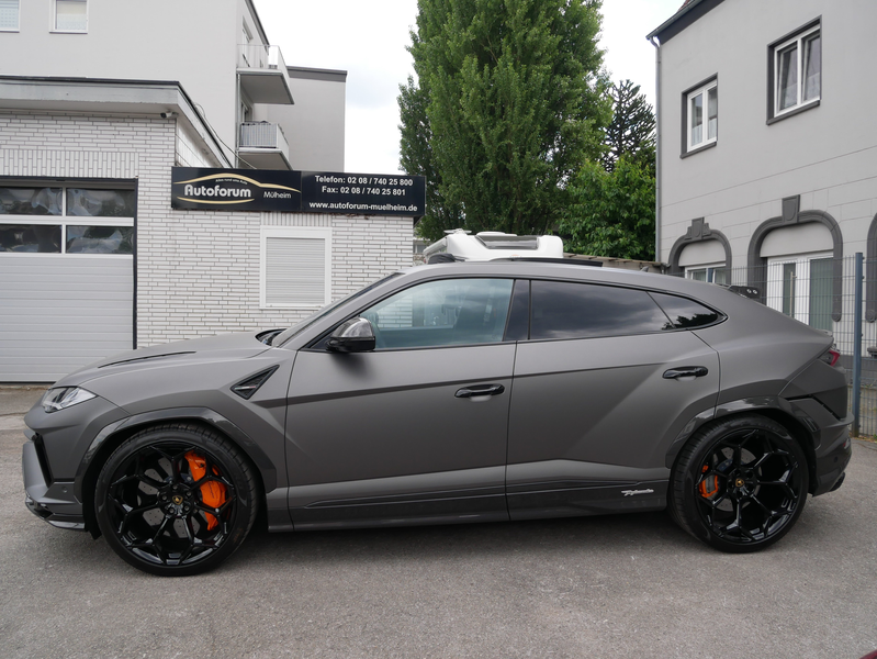 Lamborghini Urus Urus 4.0 V8 Performante 60th Anniversary Max Voll — photo 2