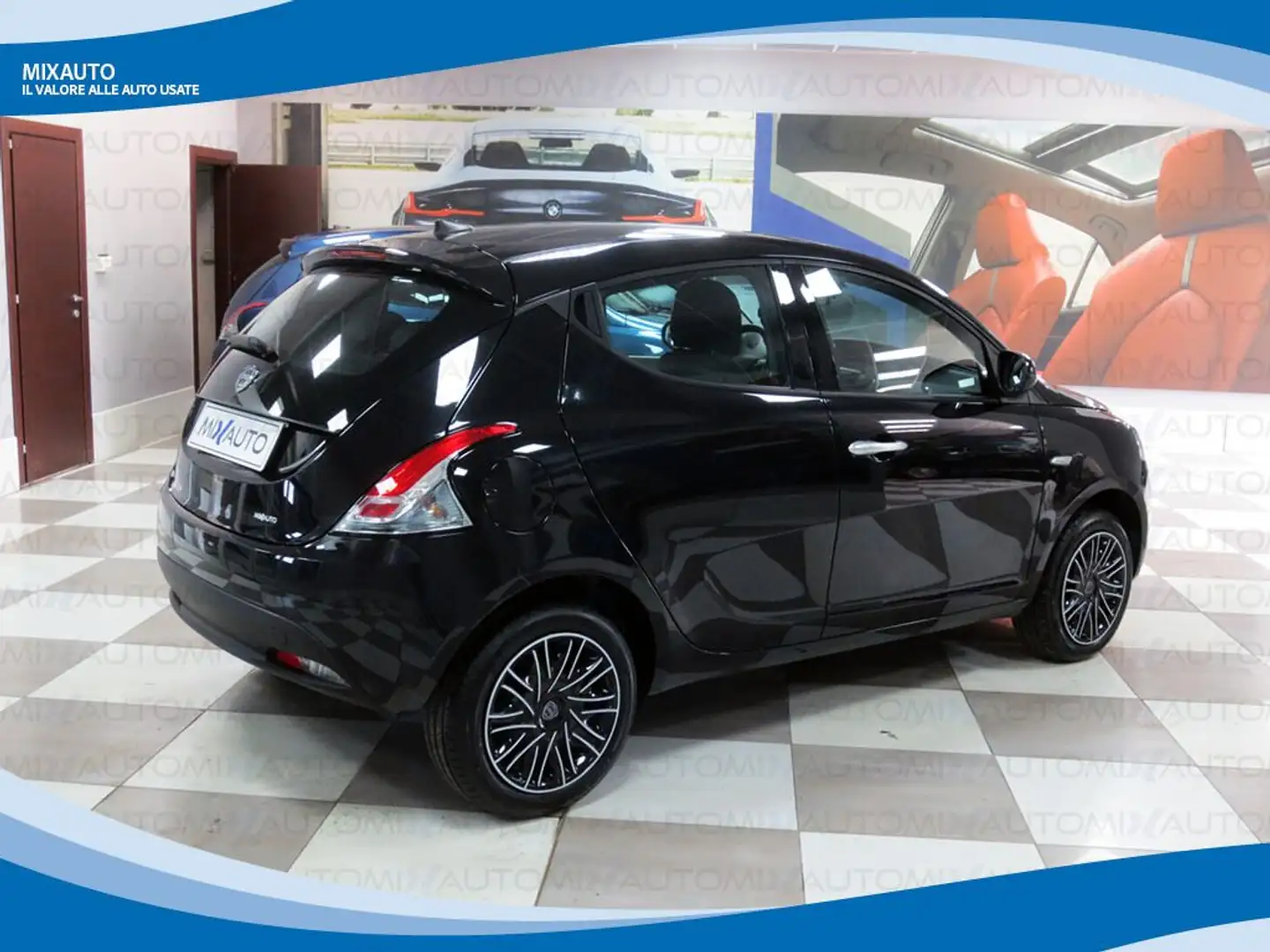 Lancia Ypsilon Hybrid 1.0 FireFly 70cv 5 Porte Gold EU6 KM Ø Nero - 2