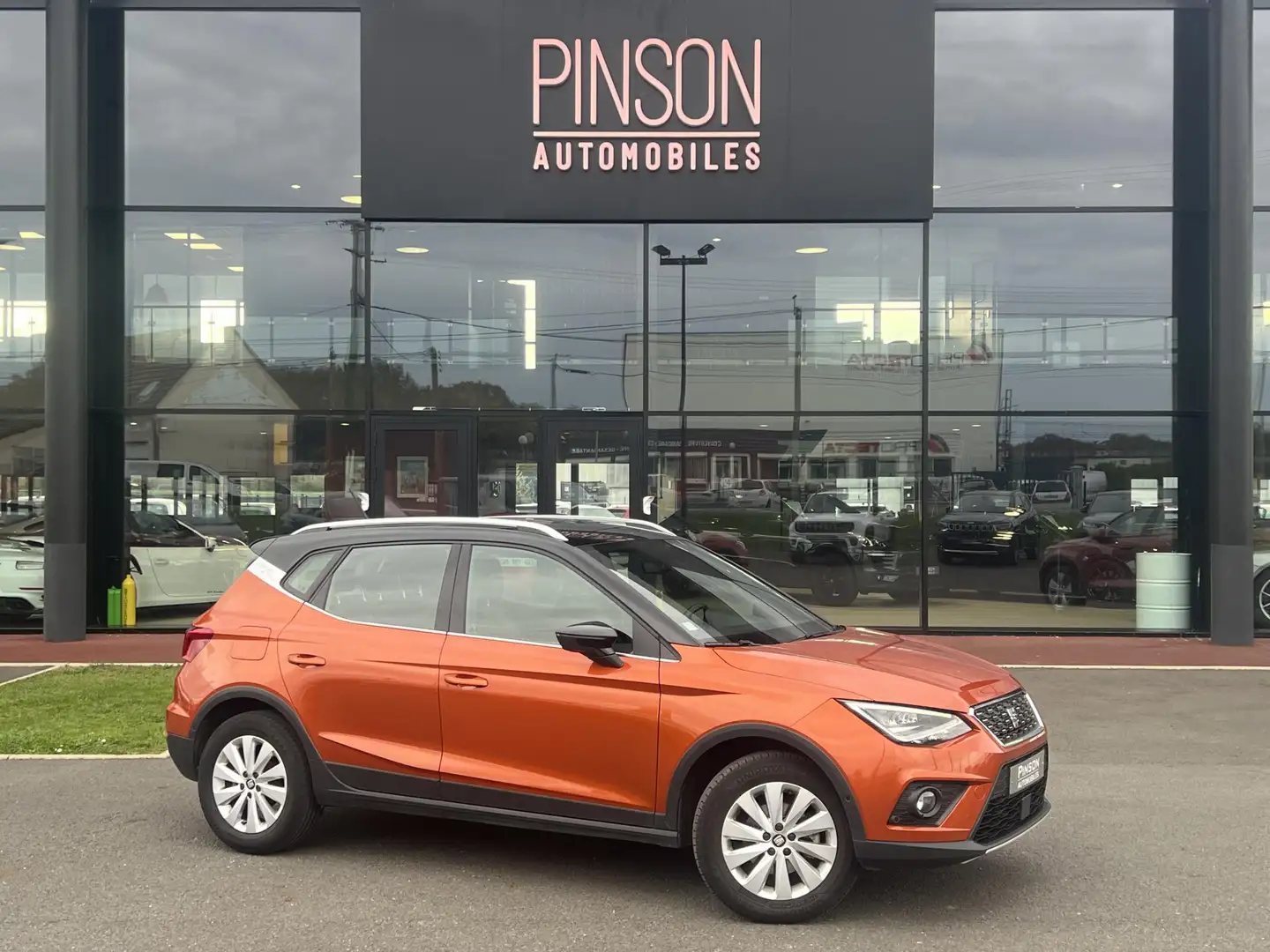 SEAT Arona Arona 1.0 EcoTSI - 115 Start\u0026Stop - BV DSG 7 Xcellence PHASE 1 Orange - 1