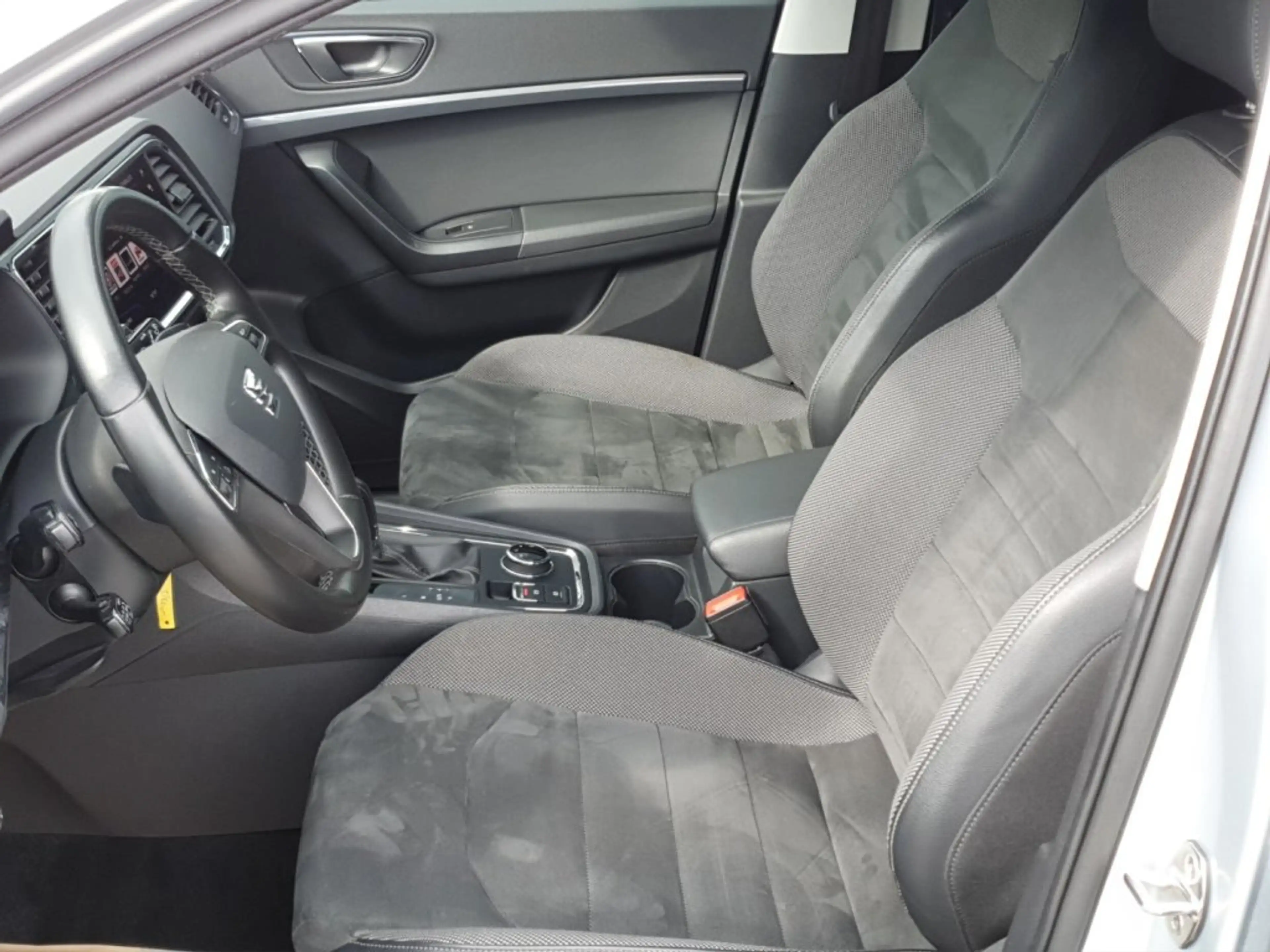SEAT Ateca 1,6 TDI DSG — photo 9