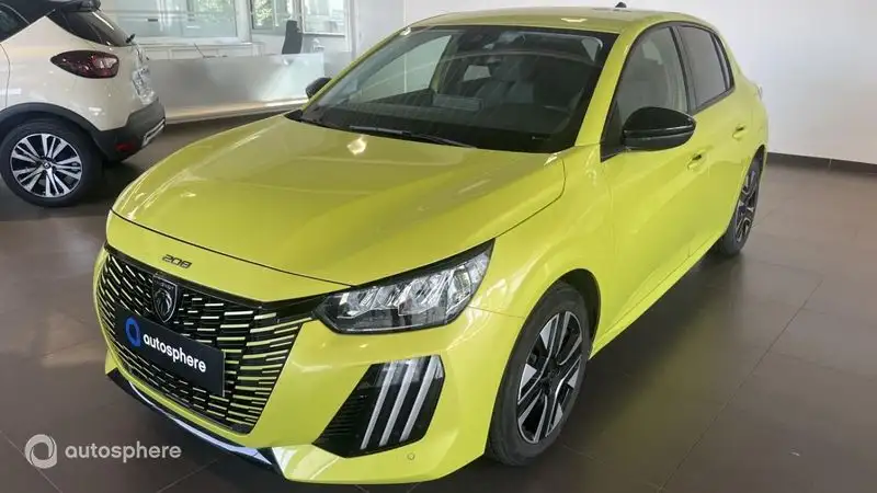PEUGEOT 208