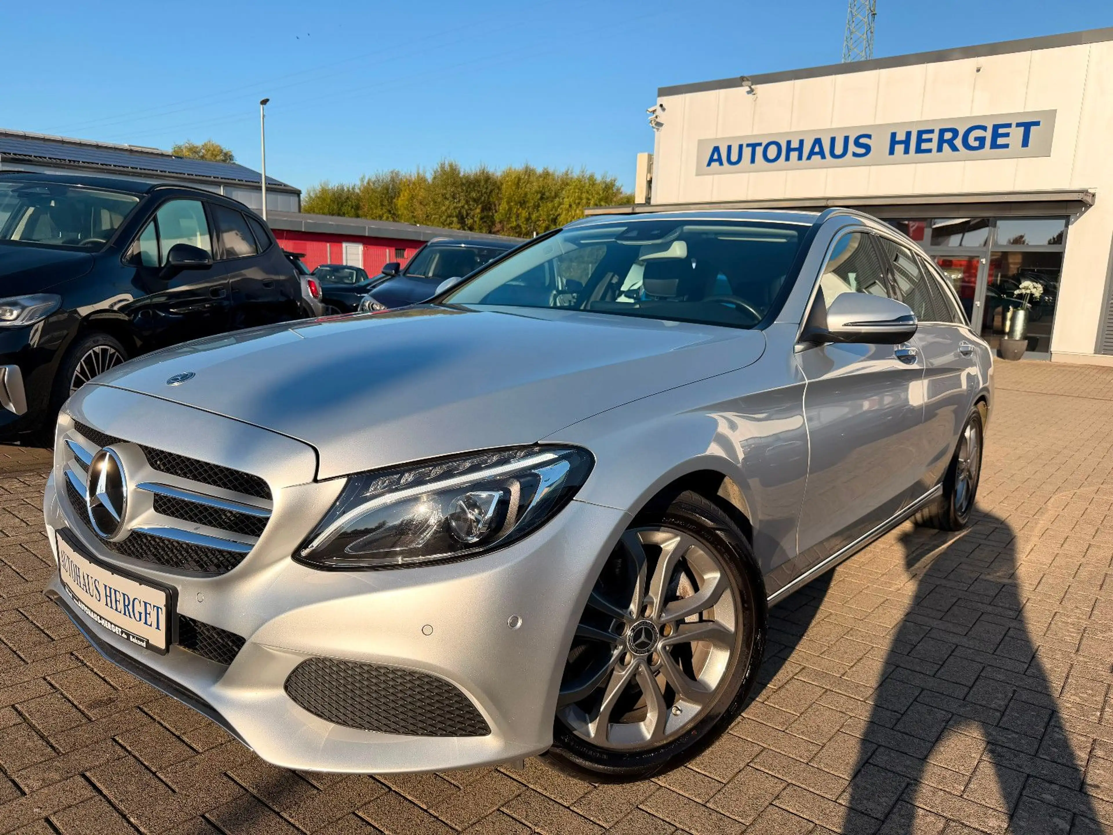 Mercedes-Benz C 180 T CGI 9G-Tronic Avantgarde