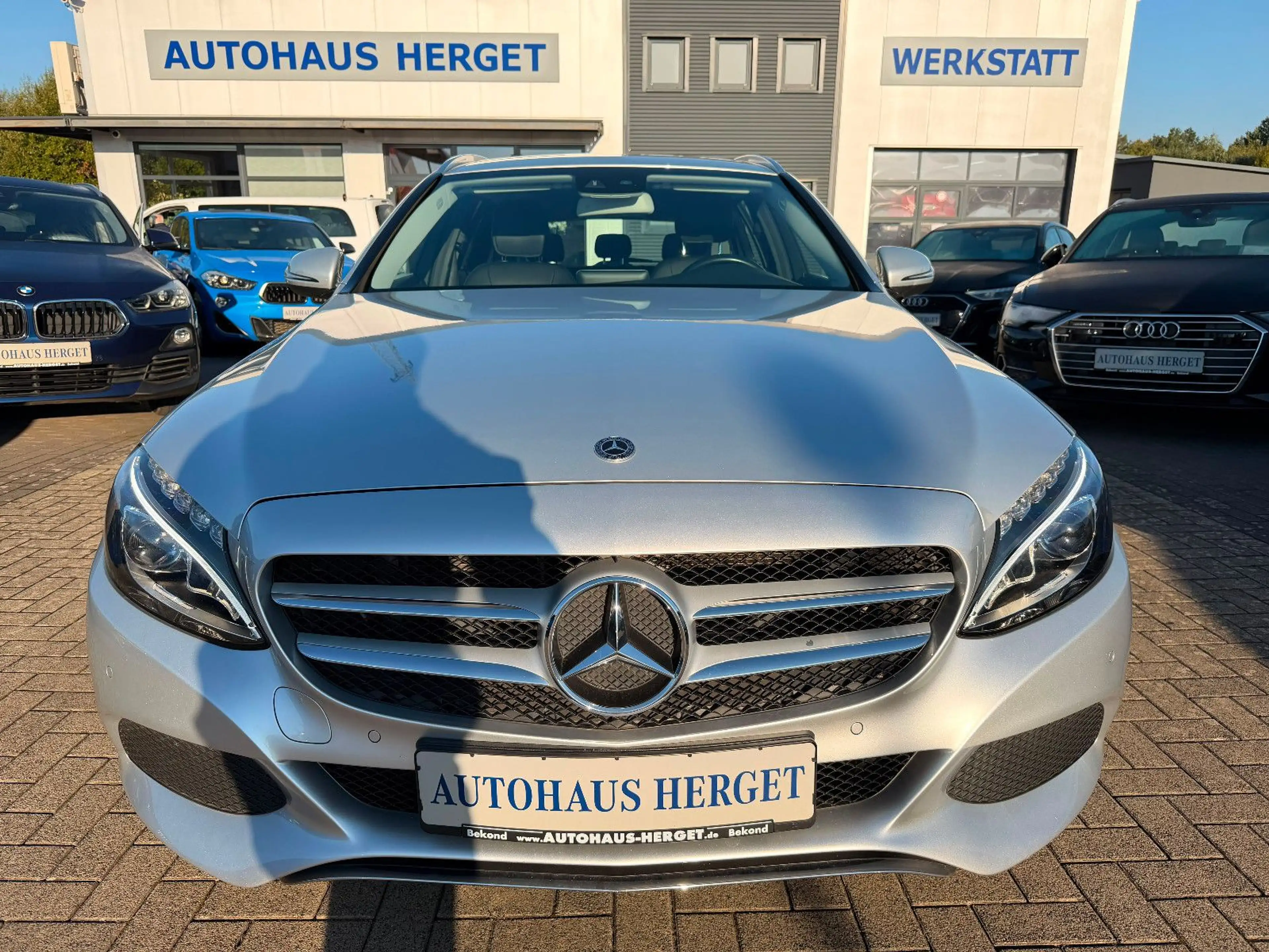 Mercedes-Benz C 180 T CGI 9G-Tronic Avantgarde — photo 2