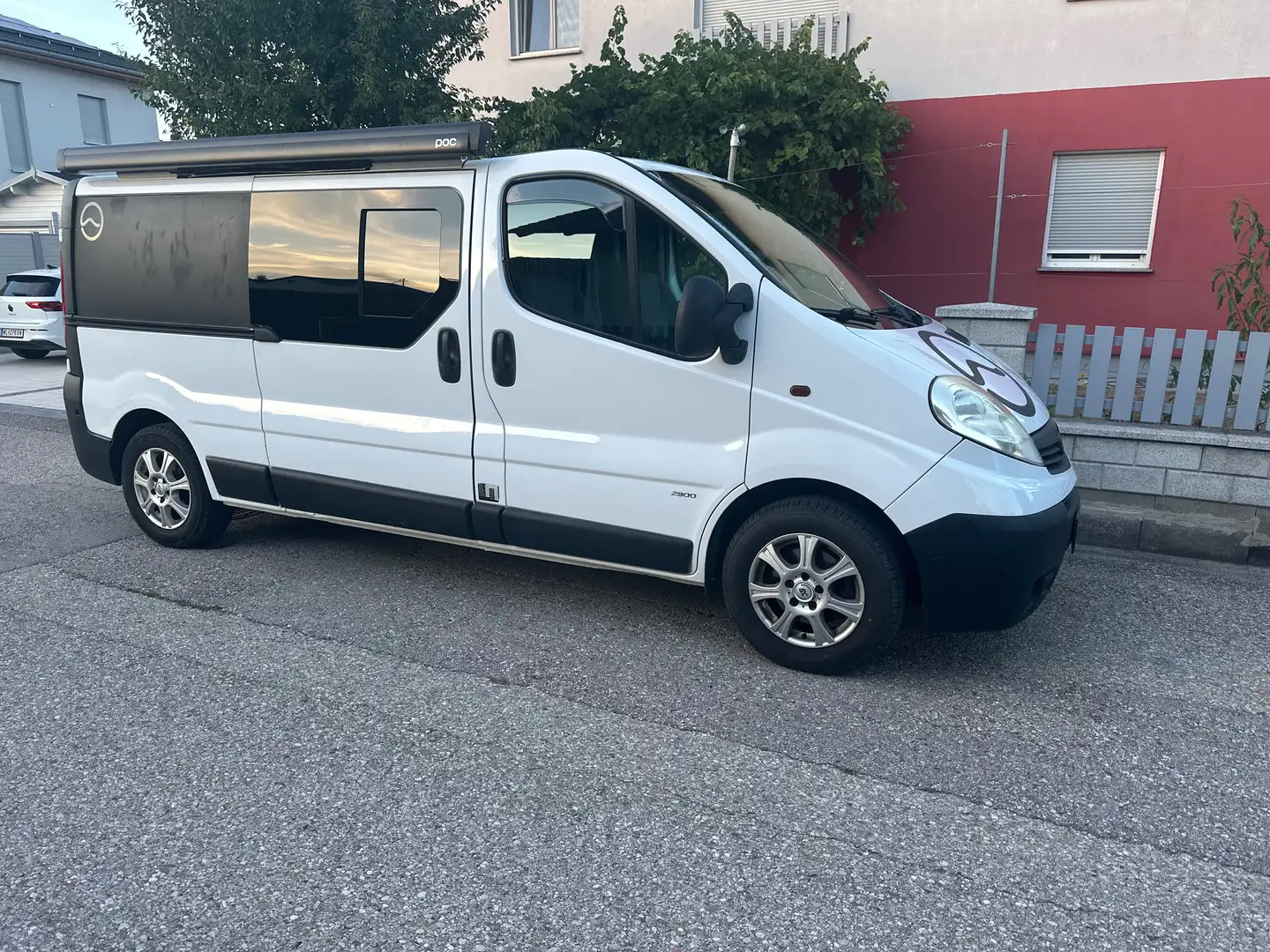 Opel Vivaro 2.0CDTI Weiß - 1