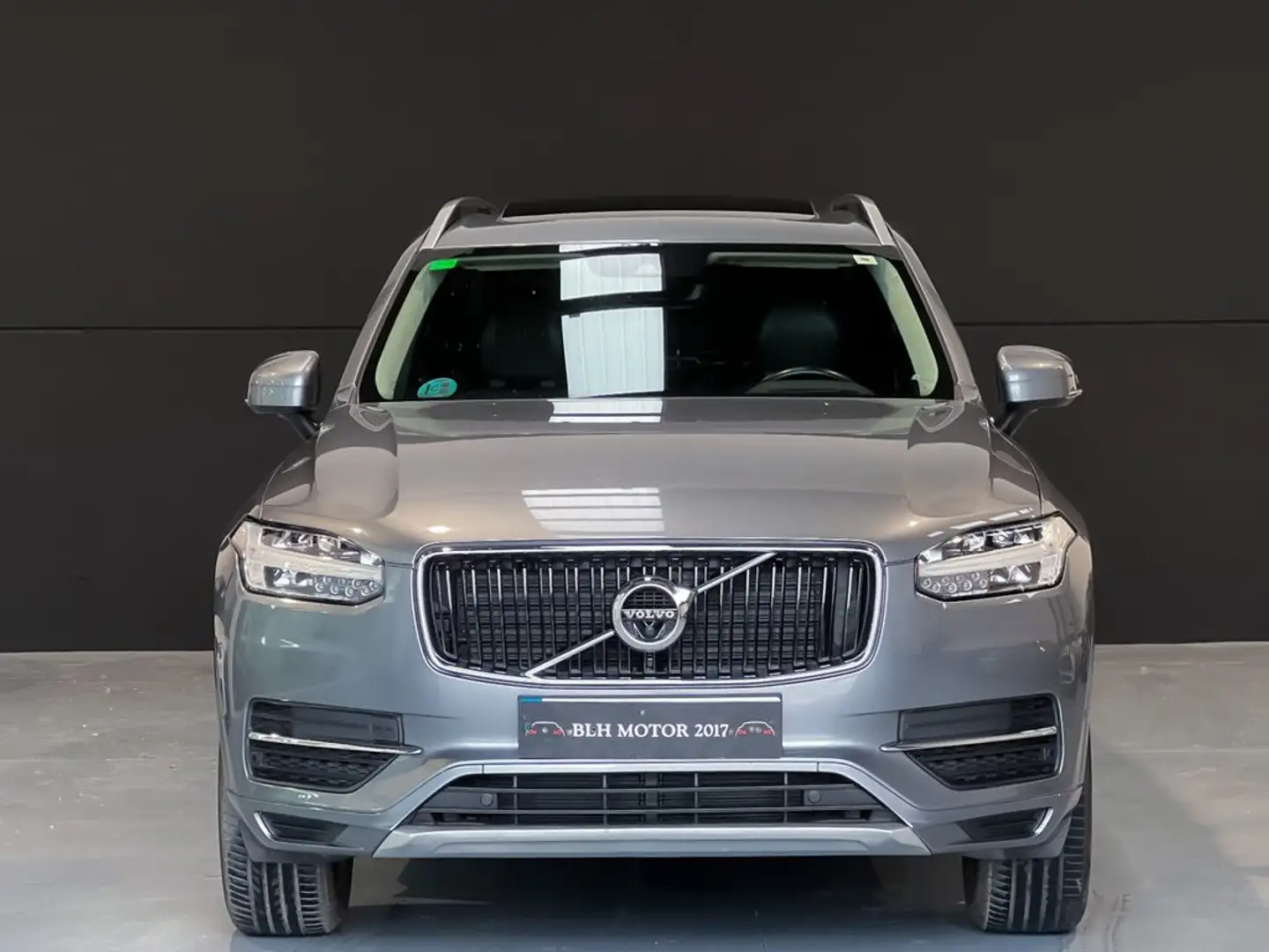 Volvo XC90 2.0 D5 AWD Momentum C Auto Gris - 2