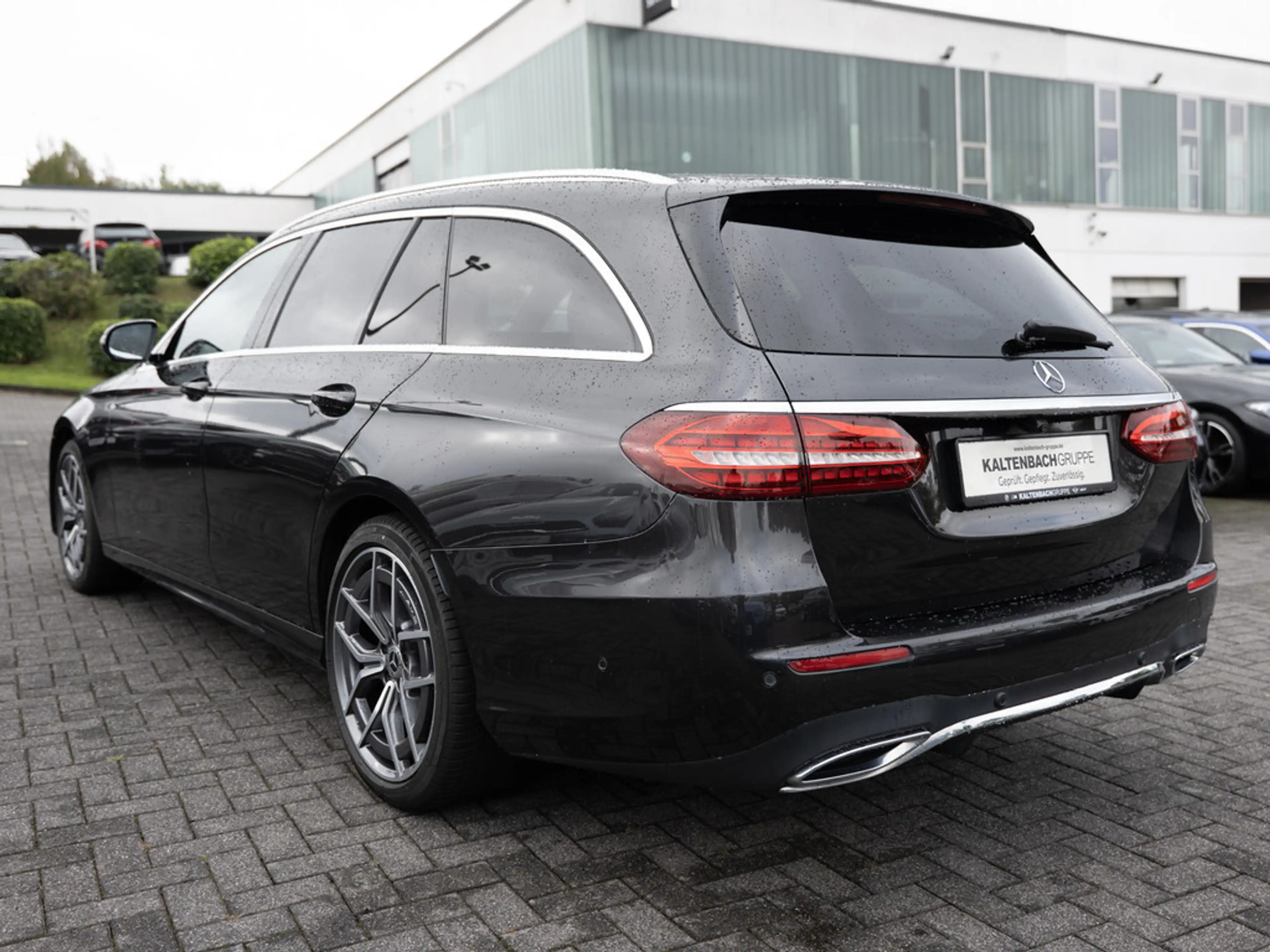 Mercedes-Benz E 400 d T 4MATIC AMG Line FACEL. 360° LED PTS — photo 8