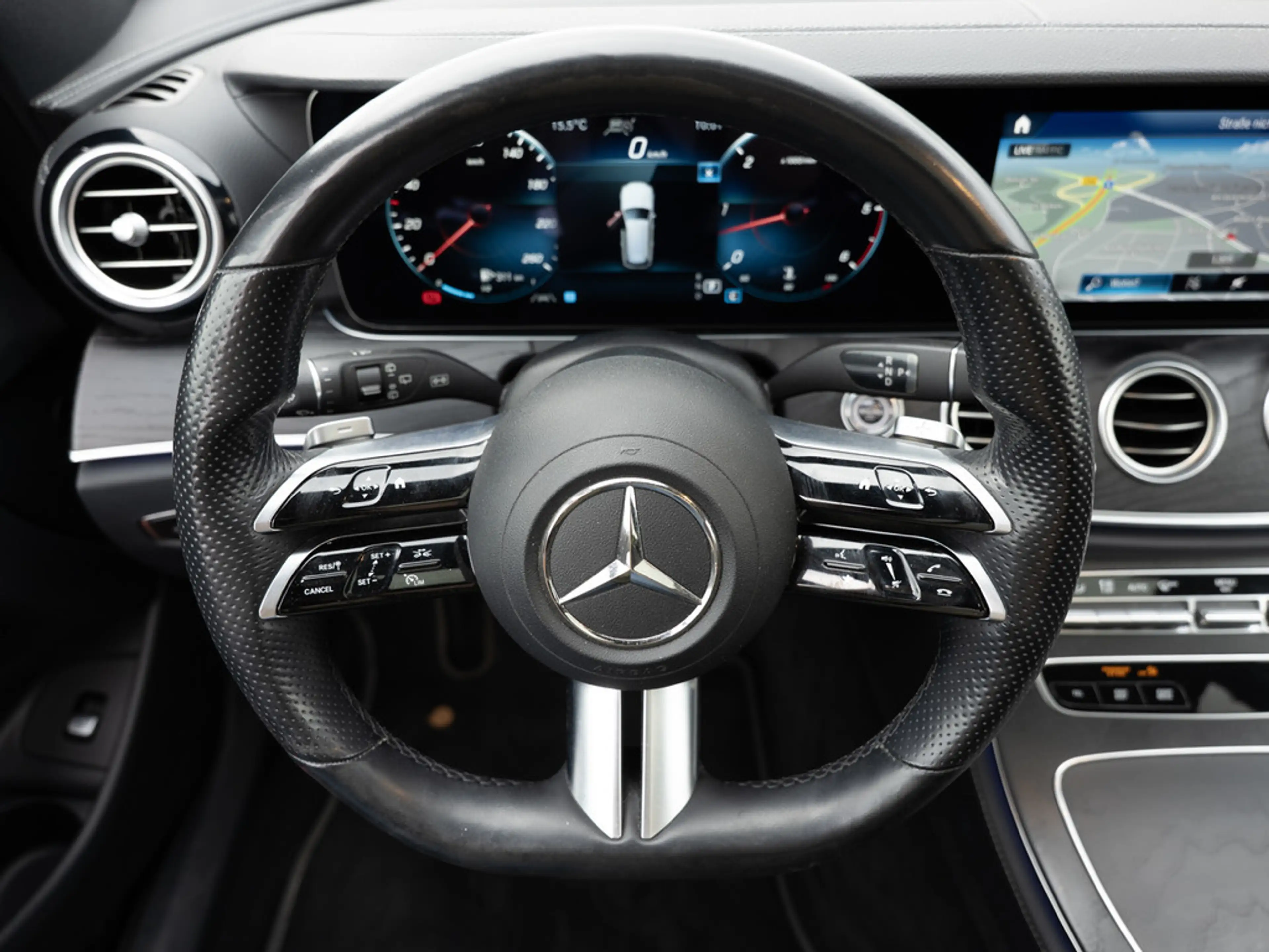 Mercedes-Benz E 400 d T 4MATIC AMG Line FACEL. 360° LED PTS — photo 13