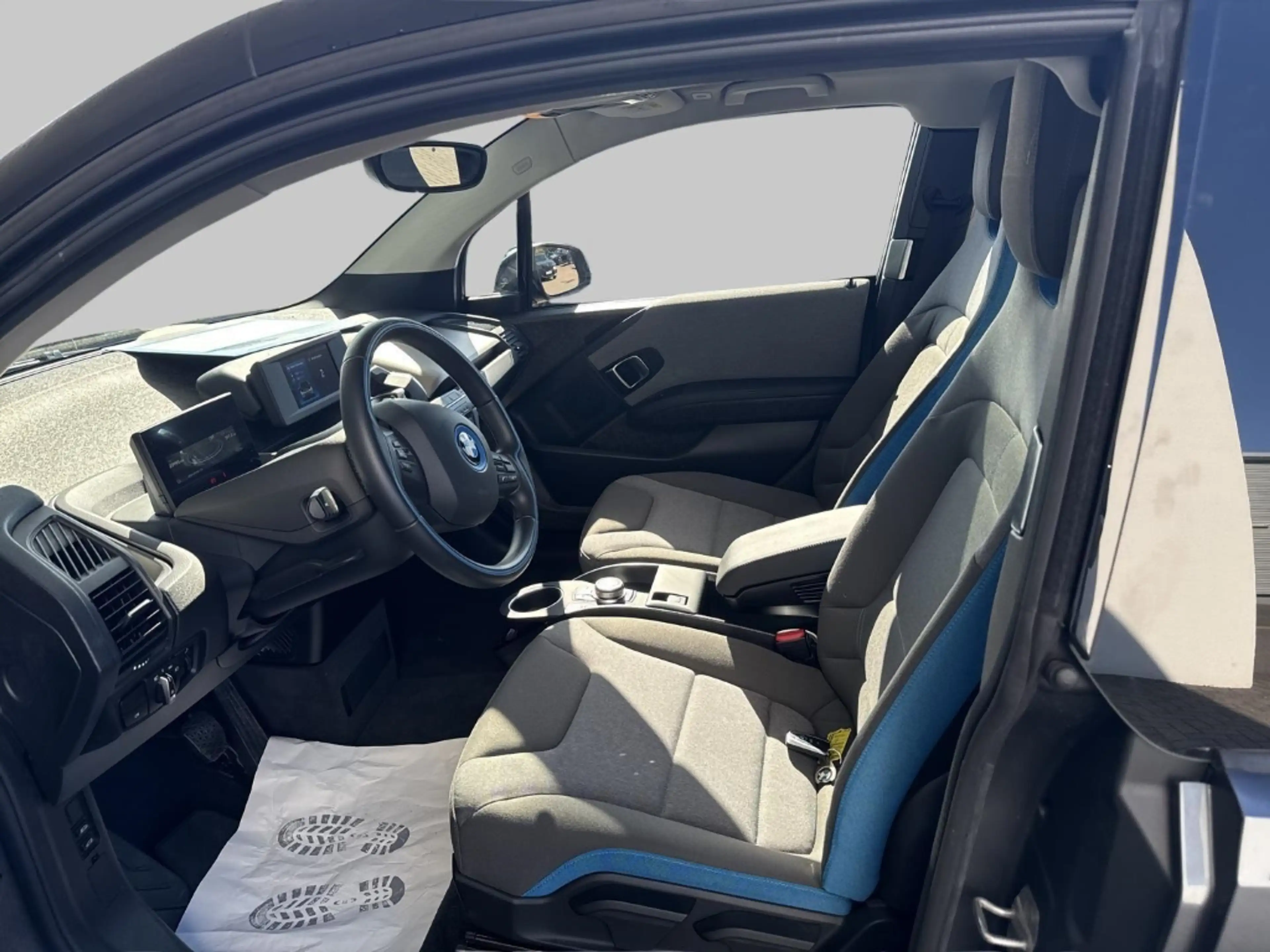 BMW i3 120 Navi LED Apple CarPlay Android Auto Klimaautom — photo 9