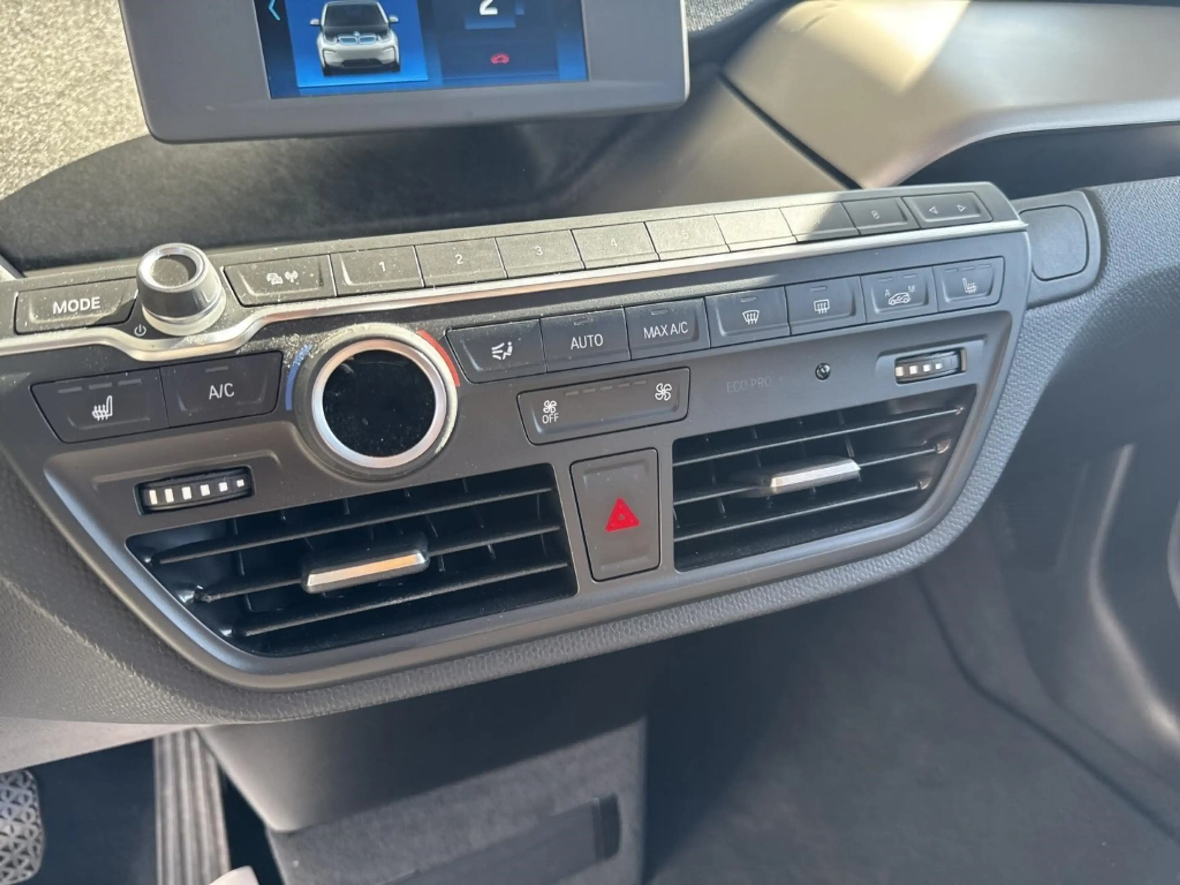 BMW i3 120 Navi LED Apple CarPlay Android Auto Klimaautom — photo 12