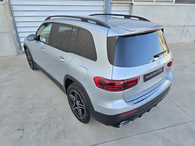 Mercedes-Benz GLB view 15