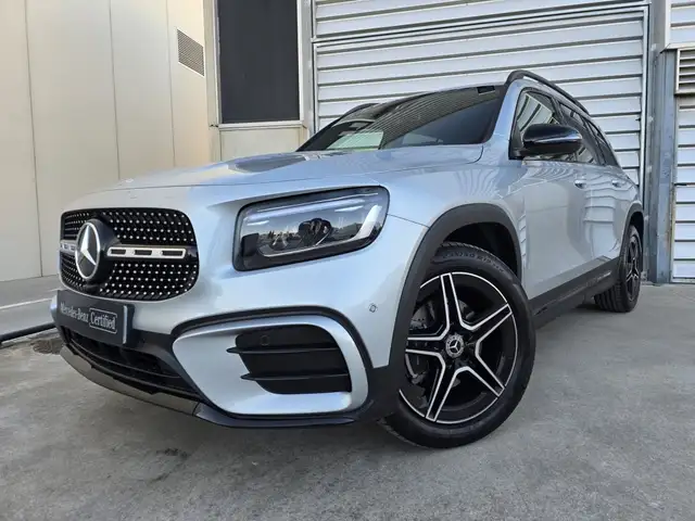 Mercedes-Benz GLB view 6