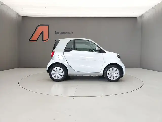 Smart Fortwo view 9