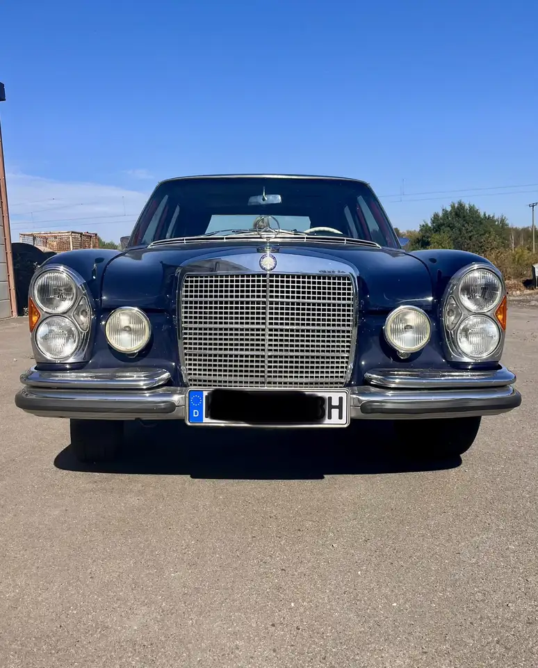 Mercedes-Benz 300