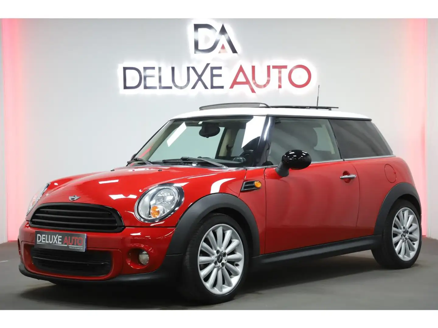 MINI One One 1.6i 75 R56 LCI Rouge - 1