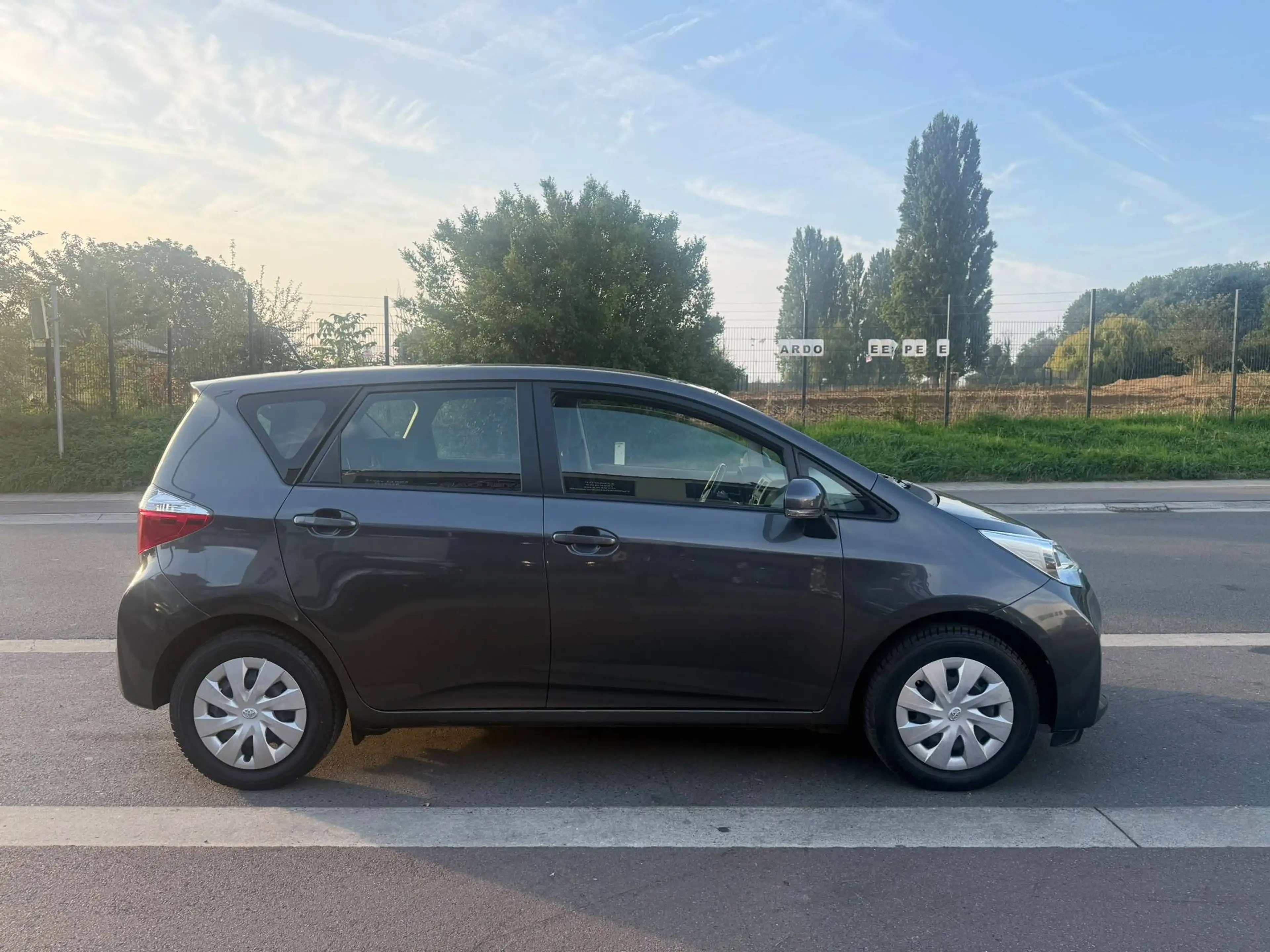 Toyota Verso-S Verso S 1.33 VVT-i Luna**12M GARANTIE** — photo 4