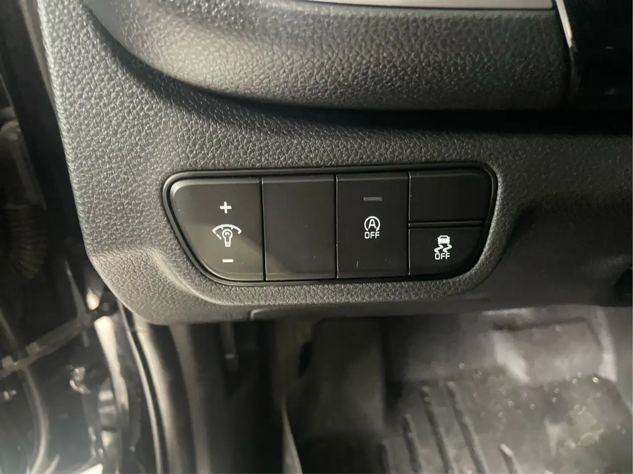 Kia Seltos снимка Kia Seltos