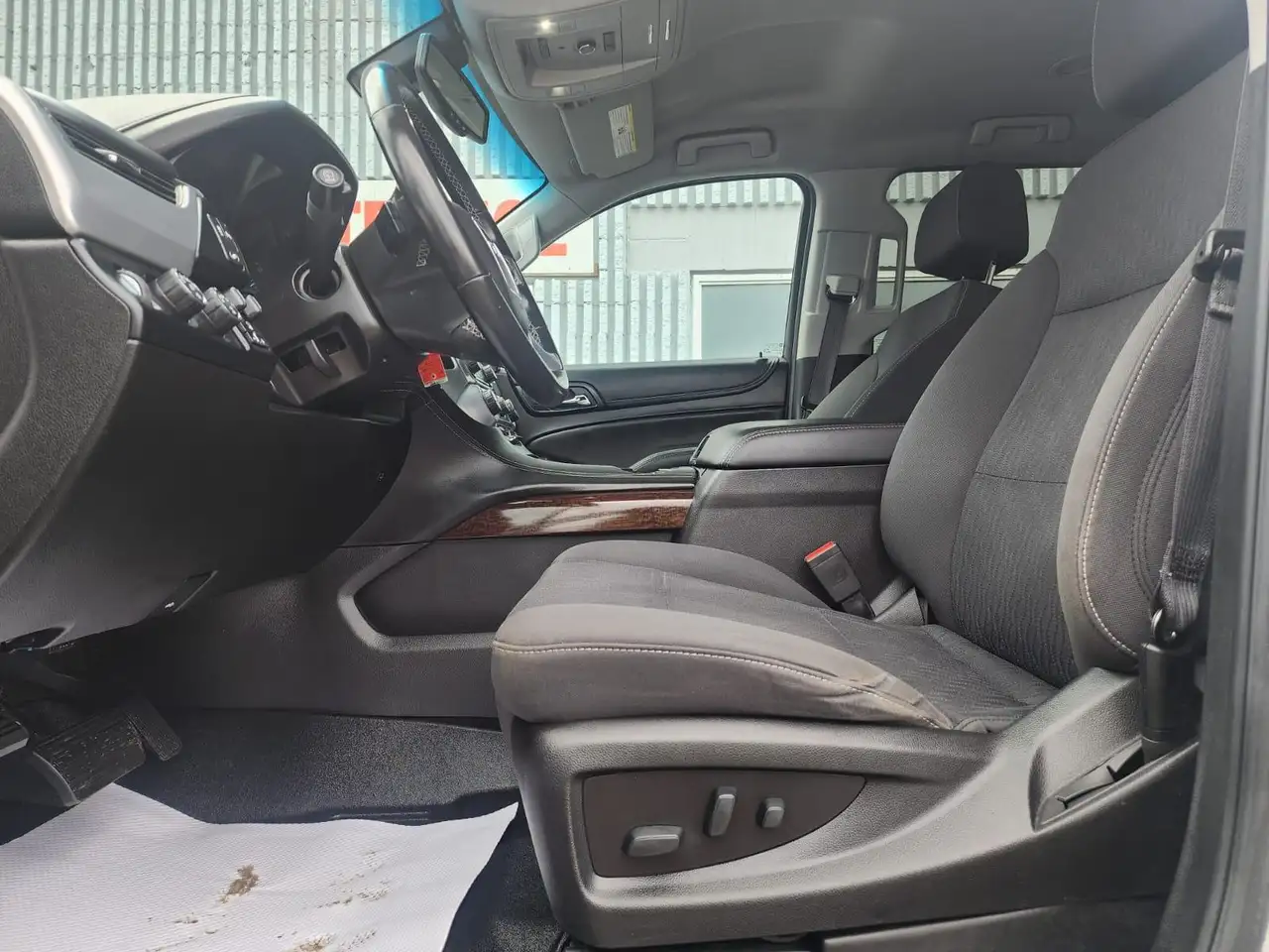 GMC Yukon снимка GMC Yukon